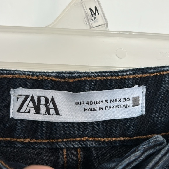 Zara Women's Frayed Hem Ankle Jeans - Picture 2 of 4